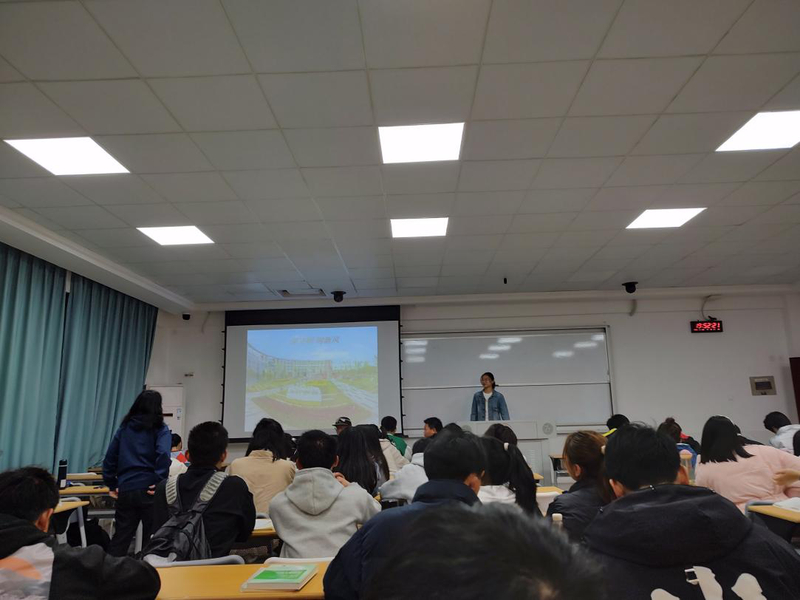 2102班专题班会素质提升1.jpg